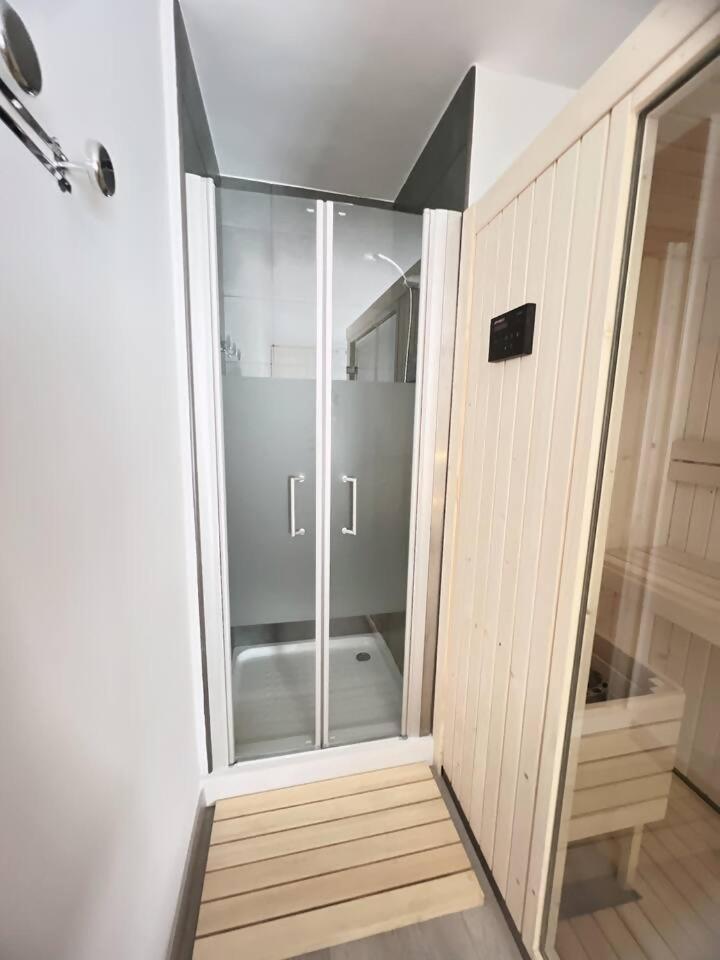 Luxury Sauna By Confortsky Pas De La Casa Luaran gambar